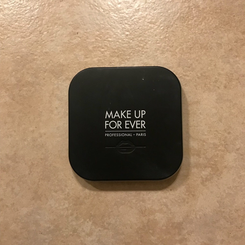 Makeup Forever Ultra HD Powder